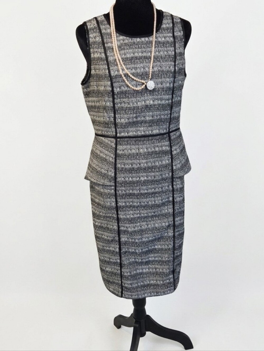Liz Claiborne Sleeveless Tweed Peplum Pencil Dress in Grey and Black